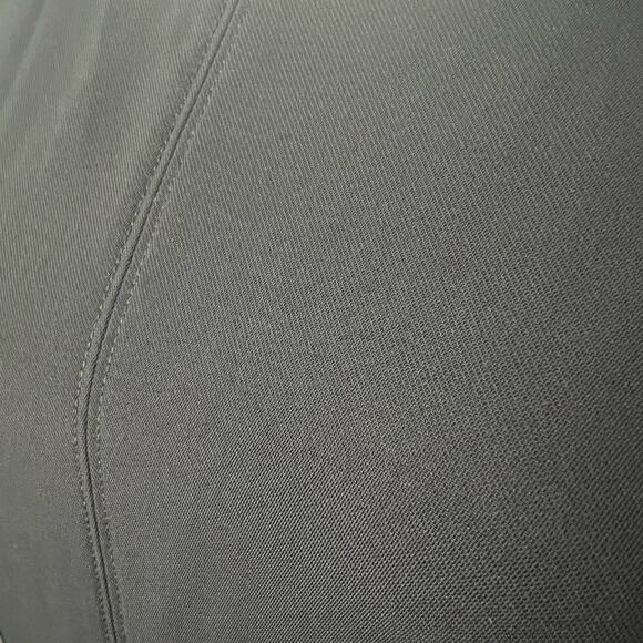 NWOT Loft Petites Woman's Black V-Back Jumpsuit- Size 12P - Picture 10 of 15